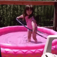Hula Hoop im Pool